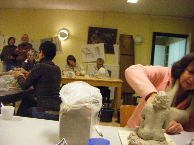 wimdekunstenaarkijkttoe.jpg